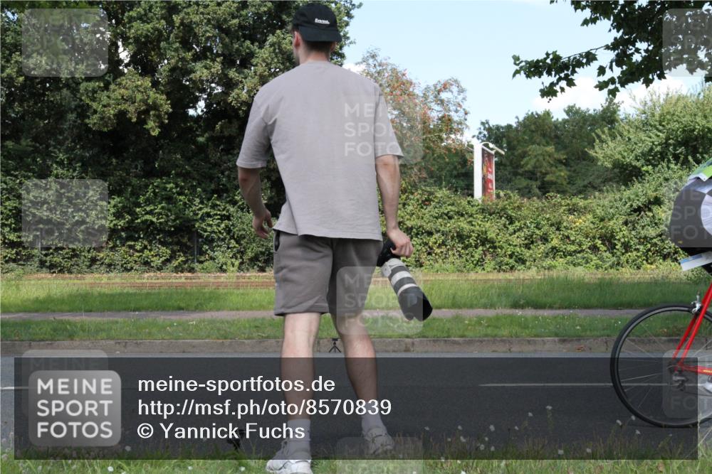 10.08.2025 - GEWOBA Citytriathlon Bremen Yannick Fuchs http://msf.ph/oto/8570839 10.08.2025 14:27:52 Radfahren 159, 194, 293, 322, 363 meine-sportfotos.de