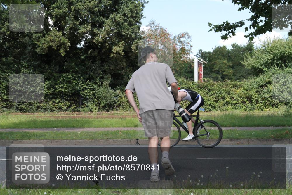 10.08.2025 - GEWOBA Citytriathlon Bremen Yannick Fuchs http://msf.ph/oto/8570841 10.08.2025 14:27:53 Radfahren 159, 194, 293, 322, 363 meine-sportfotos.de