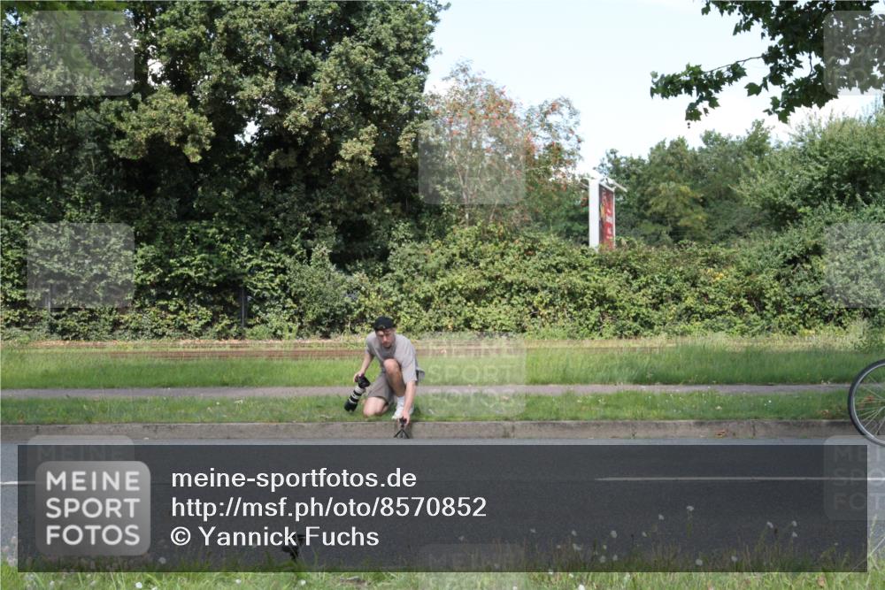 10.08.2025 - GEWOBA Citytriathlon Bremen Yannick Fuchs http://msf.ph/oto/8570852 10.08.2025 14:27:56 Radfahren 70, 159, 194, 293, 322 meine-sportfotos.de