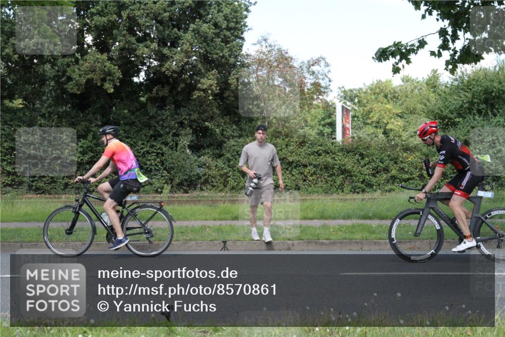 10.08.2025 - GEWOBA Citytriathlon Bremen Yannick Fuchs http://msf.ph/oto/8570861 10.08.2025 14:28:06 Radfahren 70, 159, 293, 382 meine-sportfotos.de
