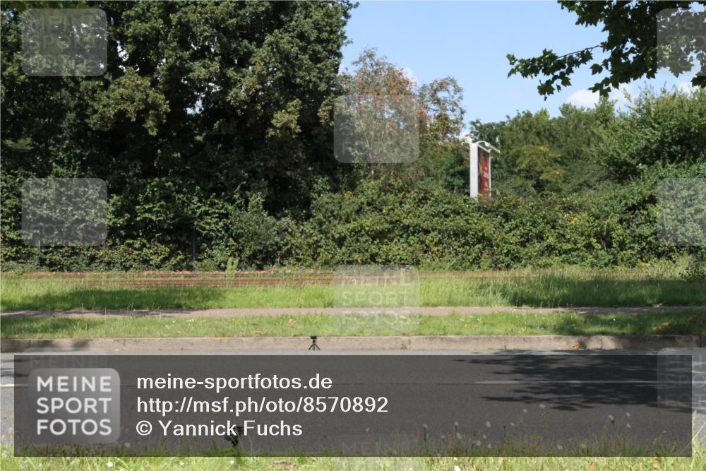 10.08.2025 - GEWOBA Citytriathlon Bremen Yannick Fuchs http://msf.ph/oto/8570892 10.08.2025 14:28:48 Radfahren 171, 193, 237, 350, 403, 467, 483 meine-sportfotos.de