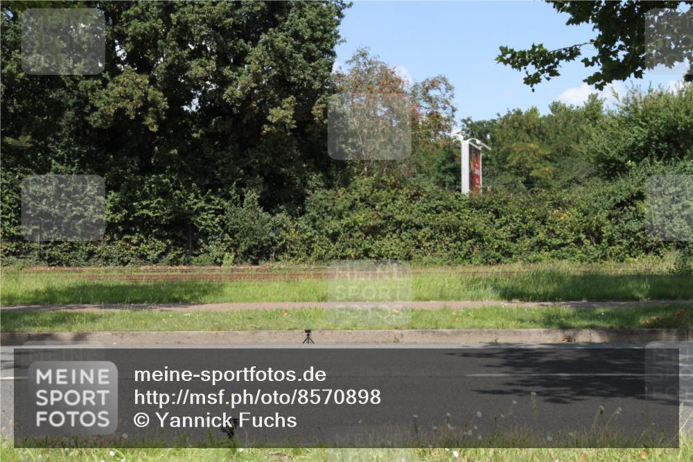10.08.2025 - GEWOBA Citytriathlon Bremen Yannick Fuchs http://msf.ph/oto/8570898 10.08.2025 14:28:50 Radfahren 168, 171, 193, 237, 350, 403, 467, 483 meine-sportfotos.de