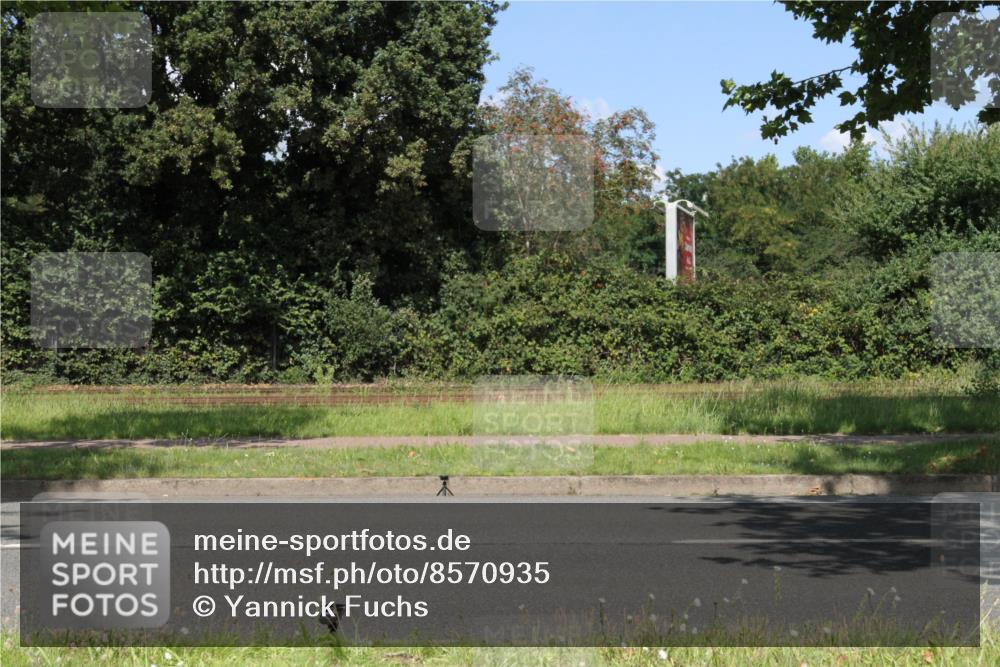 10.08.2025 - GEWOBA Citytriathlon Bremen Yannick Fuchs http://msf.ph/oto/8570935 10.08.2025 14:29:07 Radfahren 168, 172, 188, 321, 389, 403, 447 meine-sportfotos.de