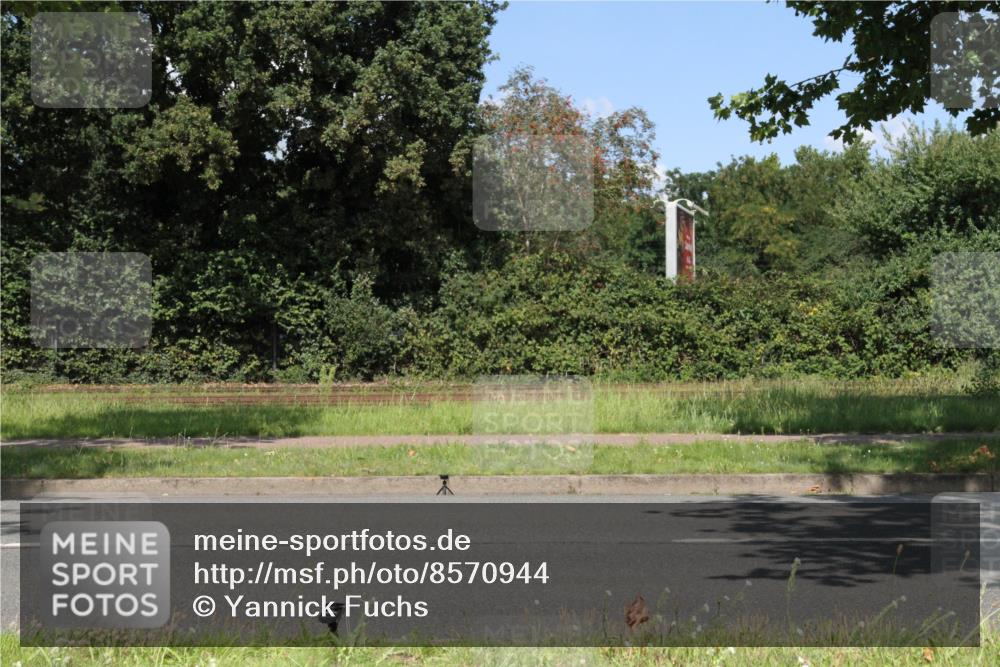 10.08.2025 - GEWOBA Citytriathlon Bremen Yannick Fuchs http://msf.ph/oto/8570944 10.08.2025 14:29:10 Radfahren 168, 172, 188, 321, 389, 403, 447 meine-sportfotos.de
