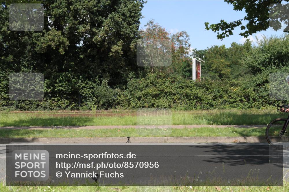 10.08.2025 - GEWOBA Citytriathlon Bremen Yannick Fuchs http://msf.ph/oto/8570956 10.08.2025 14:29:14 Radfahren 168, 172, 188, 321, 389, 447 meine-sportfotos.de
