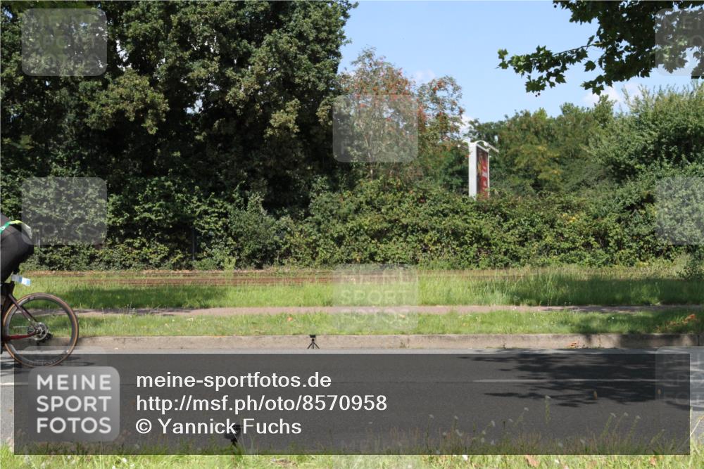 10.08.2025 - GEWOBA Citytriathlon Bremen Yannick Fuchs http://msf.ph/oto/8570958 10.08.2025 14:29:15 Radfahren 172, 188, 321, 365, 389, 447 meine-sportfotos.de