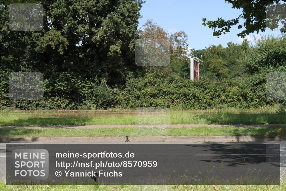 10.08.2025 - GEWOBA Citytriathlon Bremen Yannick Fuchs http://msf.ph/oto/8570959 10.08.2025 14:29:15 Radfahren 172, 188, 321, 365, 389, 447 meine-sportfotos.de