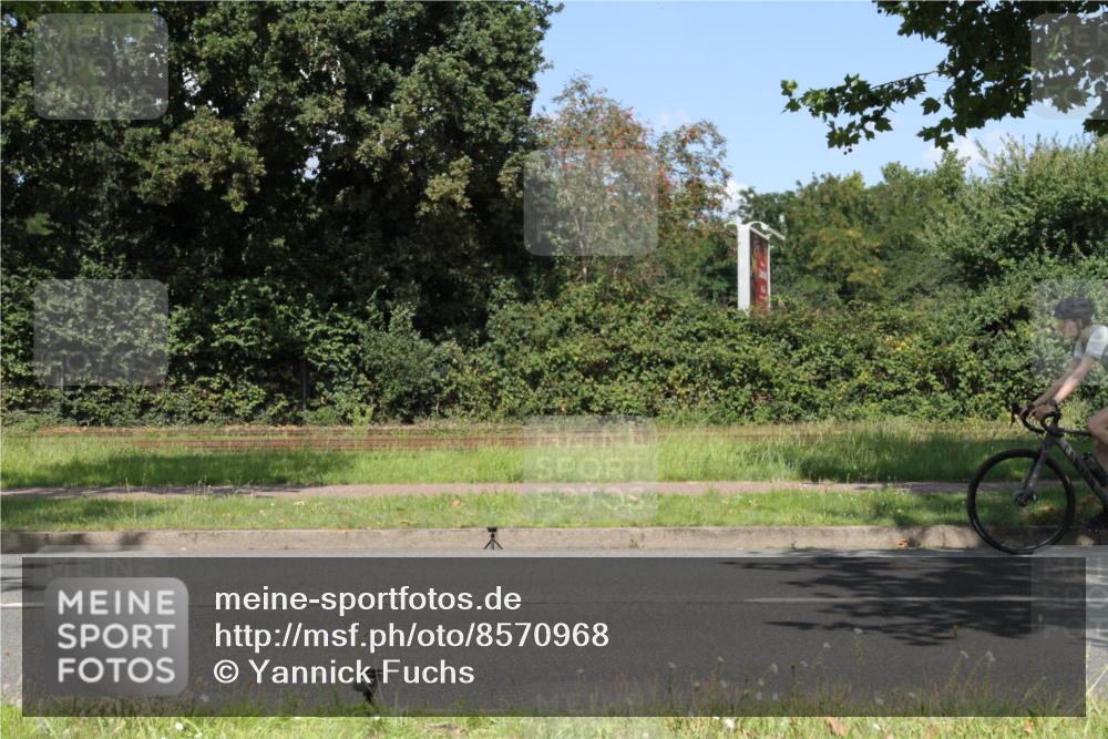 10.08.2025 - GEWOBA Citytriathlon Bremen Yannick Fuchs http://msf.ph/oto/8570968 10.08.2025 14:29:18 Radfahren 117, 172, 188, 206, 212, 365, 389, 447 meine-sportfotos.de