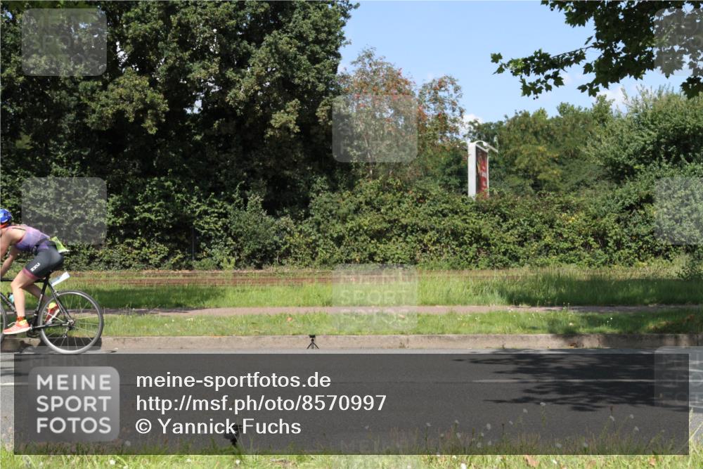 10.08.2025 - GEWOBA Citytriathlon Bremen Yannick Fuchs http://msf.ph/oto/8570997 10.08.2025 14:29:29 Radfahren 117, 179, 206, 212, 351, 365, 373, 389, 405, 466, 487, 517 meine-sportfotos.de