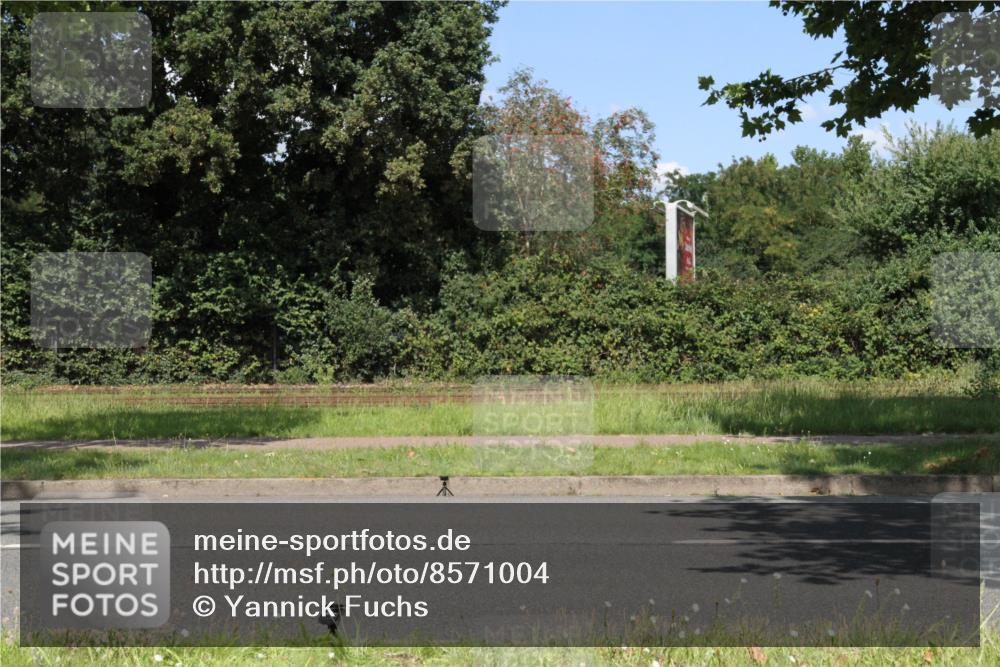 10.08.2025 - GEWOBA Citytriathlon Bremen Yannick Fuchs http://msf.ph/oto/8571004 10.08.2025 14:29:31 Radfahren 117, 179, 206, 212, 351, 365, 373, 389, 405, 466, 487, 517 meine-sportfotos.de