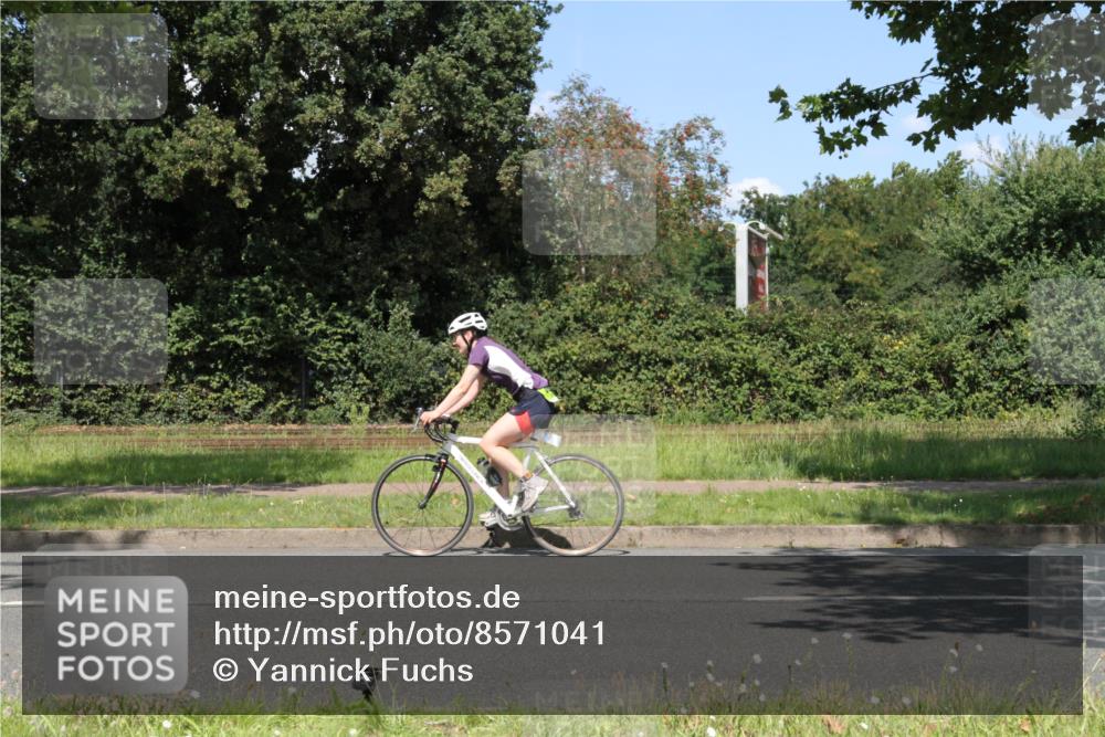 10.08.2025 - GEWOBA Citytriathlon Bremen Yannick Fuchs http://msf.ph/oto/8571041 10.08.2025 14:29:48 Radfahren 183, 226, 275, 327, 405, 466, 468, 517 meine-sportfotos.de