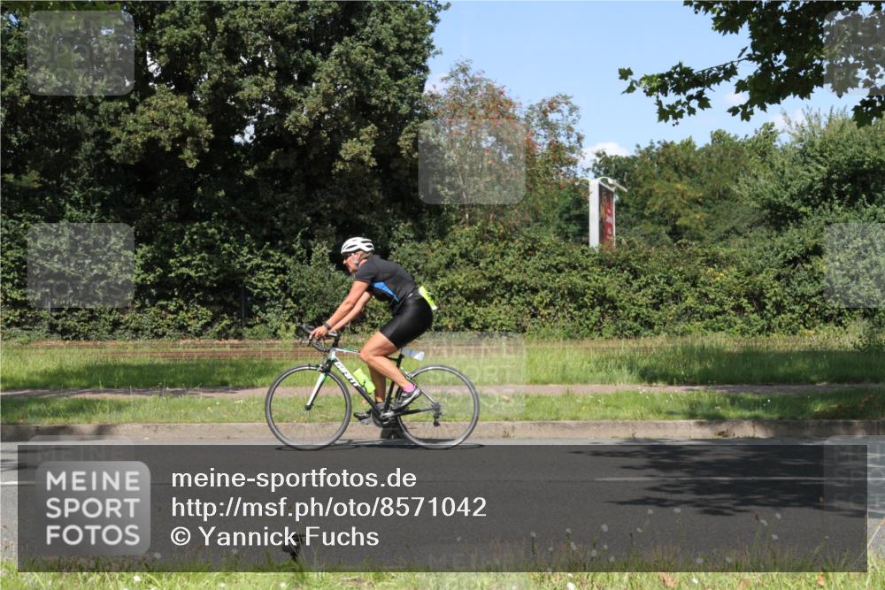 10.08.2025 - GEWOBA Citytriathlon Bremen Yannick Fuchs http://msf.ph/oto/8571042 10.08.2025 14:29:51 Radfahren 183, 226, 275, 315, 327, 454, 466, 468 meine-sportfotos.de