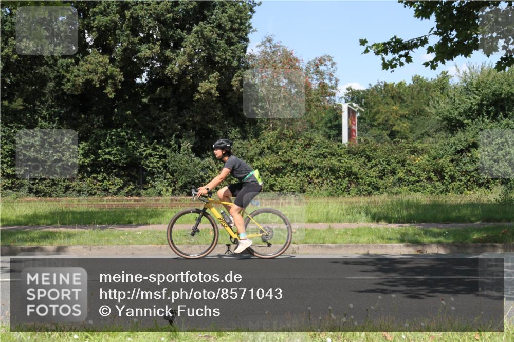 10.08.2025 - GEWOBA Citytriathlon Bremen Yannick Fuchs http://msf.ph/oto/8571043 10.08.2025 14:29:51 Radfahren 183, 226, 275, 315, 327, 454, 466, 468 meine-sportfotos.de