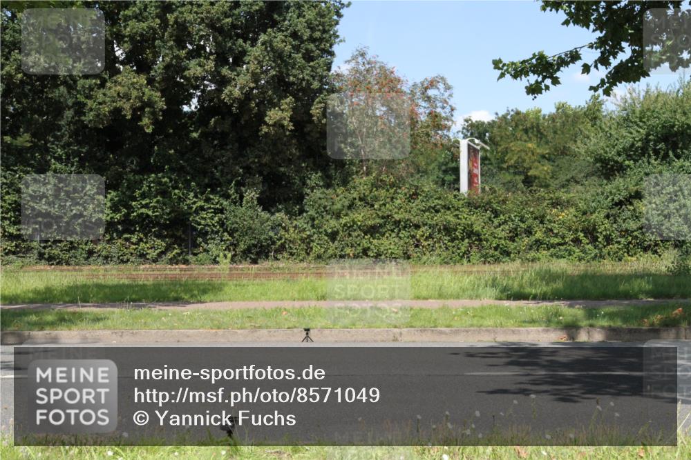 10.08.2025 - GEWOBA Citytriathlon Bremen Yannick Fuchs http://msf.ph/oto/8571049 10.08.2025 14:29:59 Radfahren 42, 95, 112, 183, 275, 315, 327, 337, 454, 468 meine-sportfotos.de