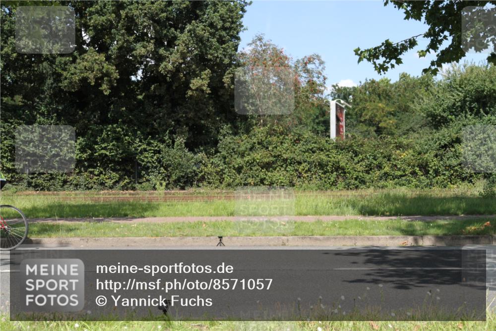 10.08.2025 - GEWOBA Citytriathlon Bremen Yannick Fuchs http://msf.ph/oto/8571057 10.08.2025 14:30:03 Radfahren 42, 95, 112, 183, 275, 315, 327, 337, 400, 402, 429, 454, 468 meine-sportfotos.de