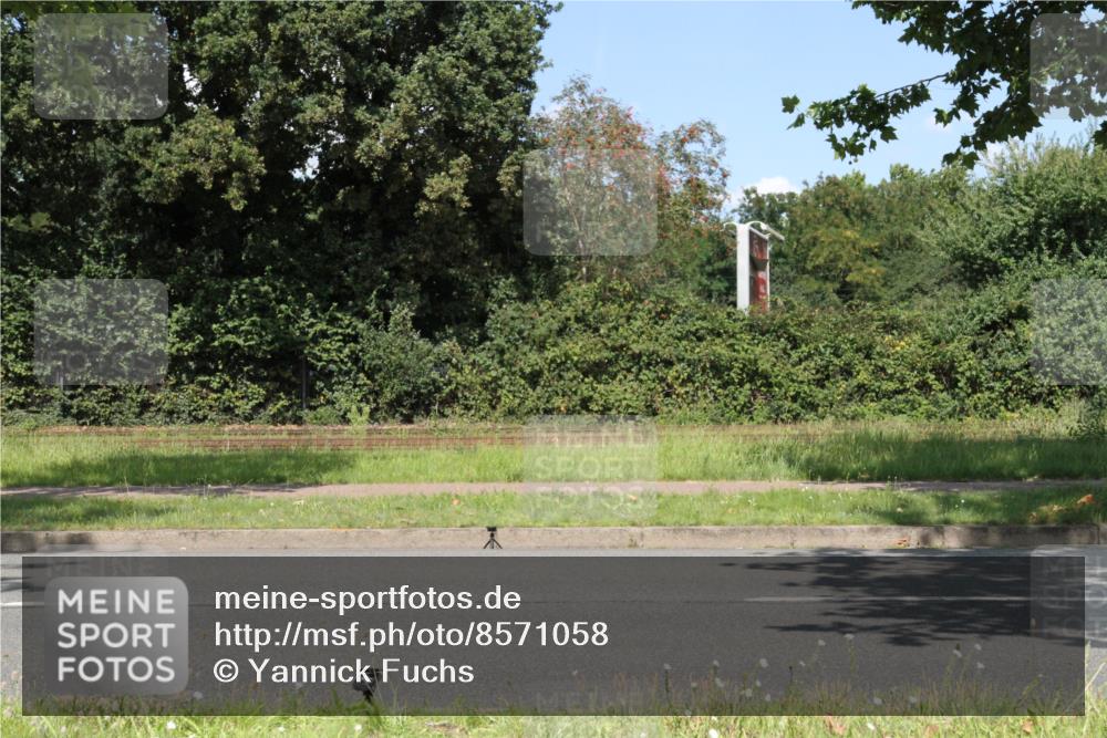 10.08.2025 - GEWOBA Citytriathlon Bremen Yannick Fuchs http://msf.ph/oto/8571058 10.08.2025 14:30:04 Radfahren 42, 95, 112, 183, 275, 315, 327, 337, 400, 402, 429, 454 meine-sportfotos.de
