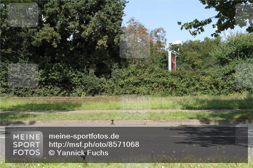 10.08.2025 - GEWOBA Citytriathlon Bremen Yannick Fuchs http://msf.ph/oto/8571068 10.08.2025 14:30:08 Radfahren 42, 66, 95, 112, 148, 149, 183, 315, 337, 374, 400, 402, 429, 454 meine-sportfotos.de