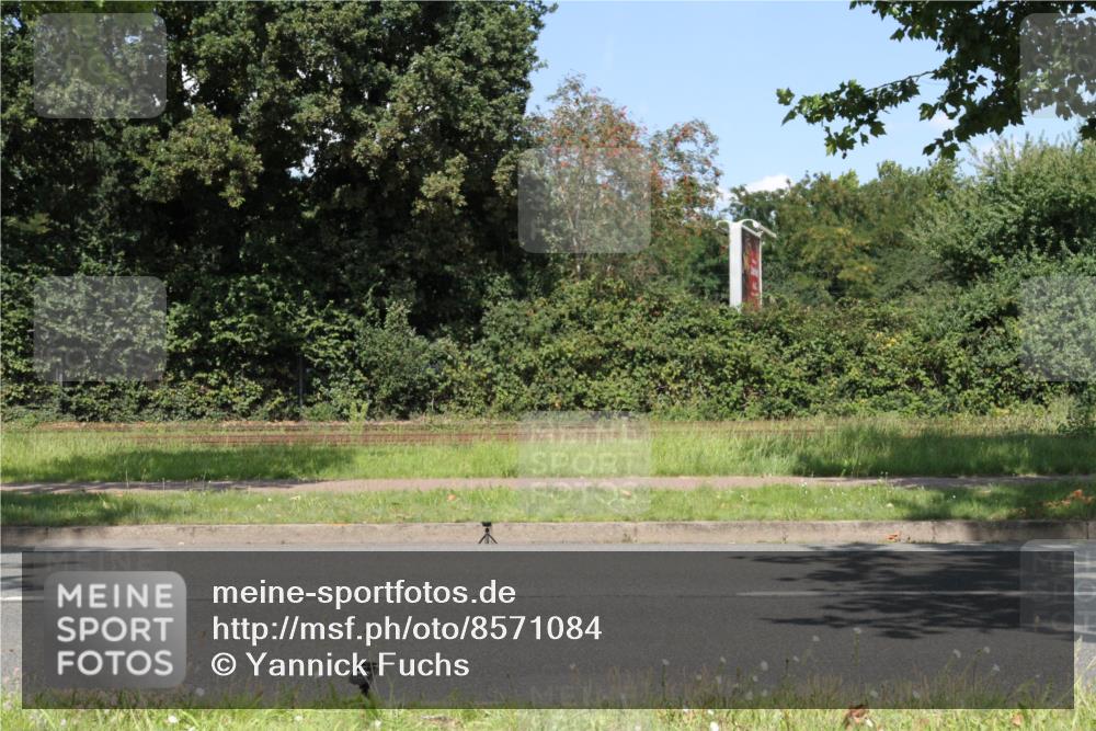 10.08.2025 - GEWOBA Citytriathlon Bremen Yannick Fuchs http://msf.ph/oto/8571084 10.08.2025 14:30:15 Radfahren 33, 42, 66, 95, 112, 148, 149, 315, 329, 337, 338, 361, 374, 400, 402, 410, 429, 454, 492 meine-sportfotos.de