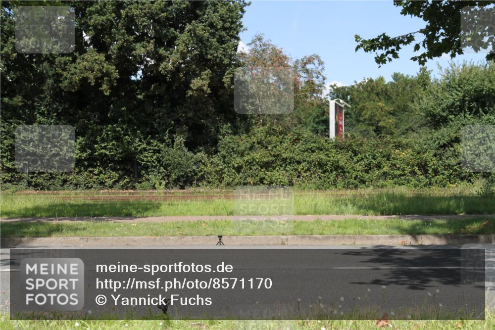 10.08.2025 - GEWOBA Citytriathlon Bremen Yannick Fuchs http://msf.ph/oto/8571170 10.08.2025 14:30:46 Radfahren 12, 107, 175, 178, 328, 341, 345, 356, 381, 399, 409, 416, 461, 504, 510 meine-sportfotos.de