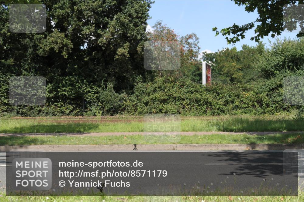 10.08.2025 - GEWOBA Citytriathlon Bremen Yannick Fuchs http://msf.ph/oto/8571179 10.08.2025 14:30:50 Radfahren 12, 107, 175, 178, 328, 335, 341, 345, 356, 368, 381, 399, 409, 416, 504, 510 meine-sportfotos.de