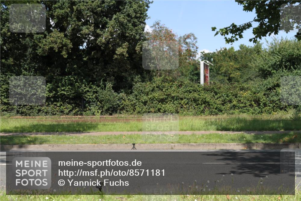10.08.2025 - GEWOBA Citytriathlon Bremen Yannick Fuchs http://msf.ph/oto/8571181 10.08.2025 14:30:50 Radfahren 12, 107, 175, 178, 328, 335, 341, 345, 356, 368, 381, 399, 409, 416, 504, 510 meine-sportfotos.de