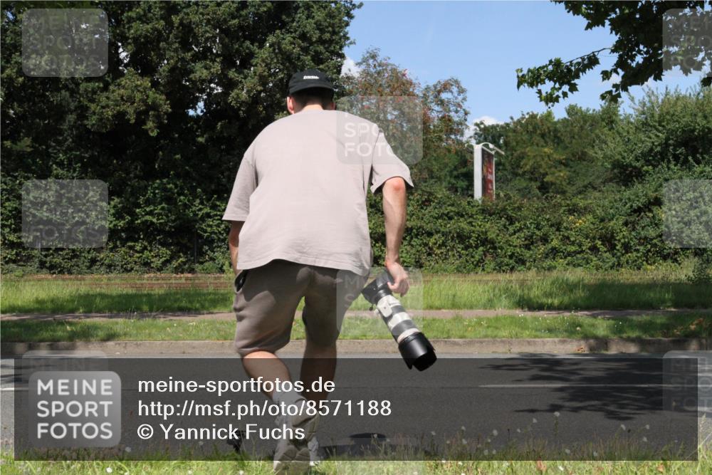 10.08.2025 - GEWOBA Citytriathlon Bremen Yannick Fuchs http://msf.ph/oto/8571188 10.08.2025 14:30:53 Radfahren 12, 107, 175, 178, 335, 341, 356, 368, 385, 399, 409, 416, 504, 510 meine-sportfotos.de