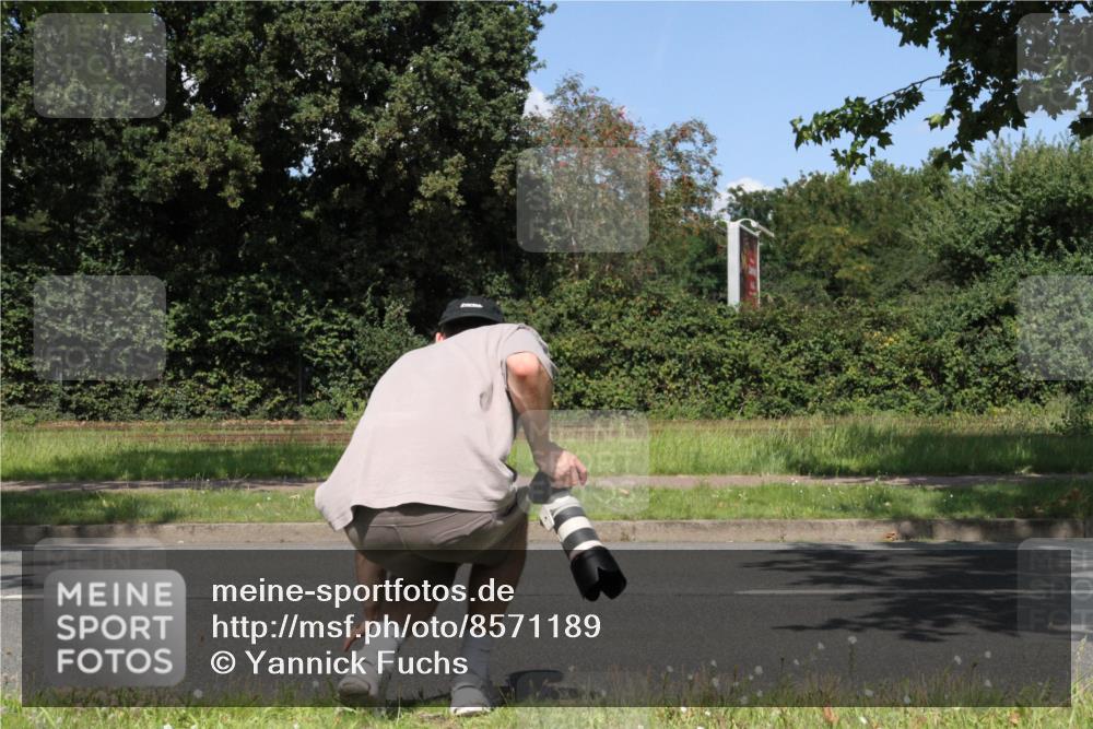 10.08.2025 - GEWOBA Citytriathlon Bremen Yannick Fuchs http://msf.ph/oto/8571189 10.08.2025 14:30:53 Radfahren 12, 107, 175, 178, 335, 341, 356, 368, 385, 399, 409, 416, 504, 510 meine-sportfotos.de