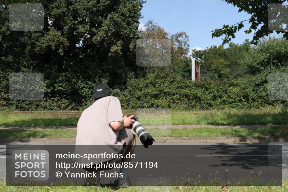 10.08.2025 - GEWOBA Citytriathlon Bremen Yannick Fuchs http://msf.ph/oto/8571194 10.08.2025 14:30:55 Radfahren 12, 175, 335, 368, 385, 399, 416, 504, 510 meine-sportfotos.de