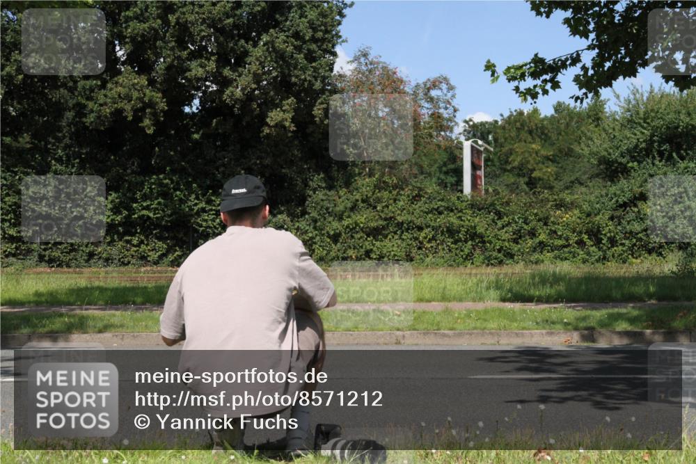 10.08.2025 - GEWOBA Citytriathlon Bremen Yannick Fuchs http://msf.ph/oto/8571212 10.08.2025 14:31:01 Radfahren 155, 175, 335, 368, 385, 412, 491, 504, 510 meine-sportfotos.de