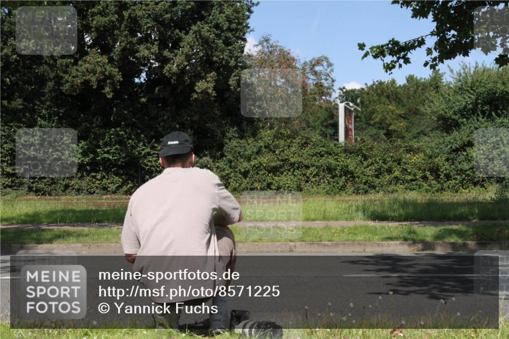 10.08.2025 - GEWOBA Citytriathlon Bremen Yannick Fuchs http://msf.ph/oto/8571225 10.08.2025 14:31:05 Radfahren 26, 155, 175, 335, 368, 385, 412, 491, 494, 509, 510 meine-sportfotos.de