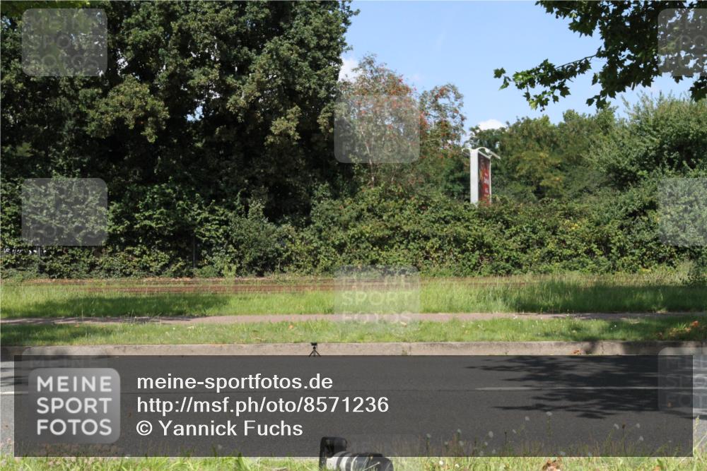 10.08.2025 - GEWOBA Citytriathlon Bremen Yannick Fuchs http://msf.ph/oto/8571236 10.08.2025 14:31:09 Radfahren 26, 155, 175, 335, 368, 385, 407, 412, 470, 491, 494, 509 meine-sportfotos.de