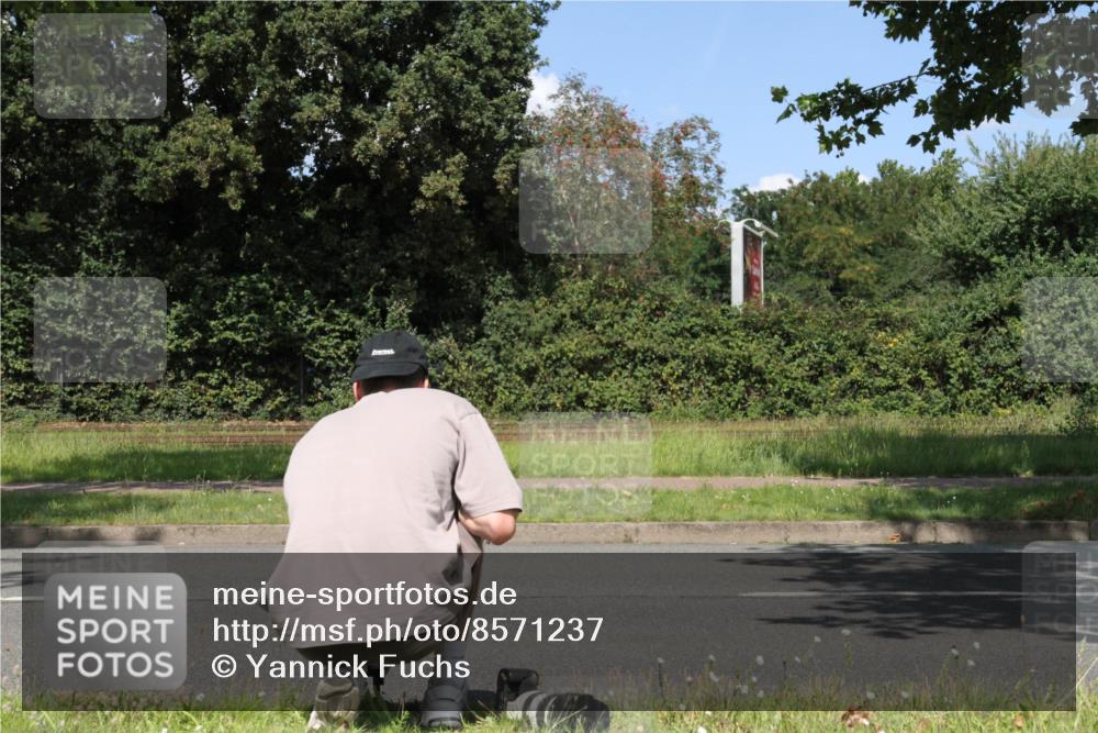 10.08.2025 - GEWOBA Citytriathlon Bremen Yannick Fuchs http://msf.ph/oto/8571237 10.08.2025 14:31:28 Radfahren 26, 97, 187, 271, 291, 379, 407, 419, 434, 439, 469, 470, 475, 494, 509, 523 meine-sportfotos.de