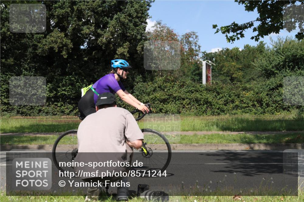 10.08.2025 - GEWOBA Citytriathlon Bremen Yannick Fuchs http://msf.ph/oto/8571244 10.08.2025 14:31:32 Radfahren 97, 187, 271, 291, 324, 379, 419, 434, 439, 459, 469, 470, 475, 485, 520, 523 meine-sportfotos.de
