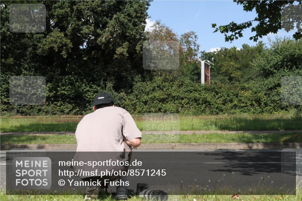 10.08.2025 - GEWOBA Citytriathlon Bremen Yannick Fuchs http://msf.ph/oto/8571245 10.08.2025 14:31:33 Radfahren 97, 187, 271, 291, 324, 379, 419, 434, 439, 459, 469, 470, 475, 485, 520, 523 meine-sportfotos.de