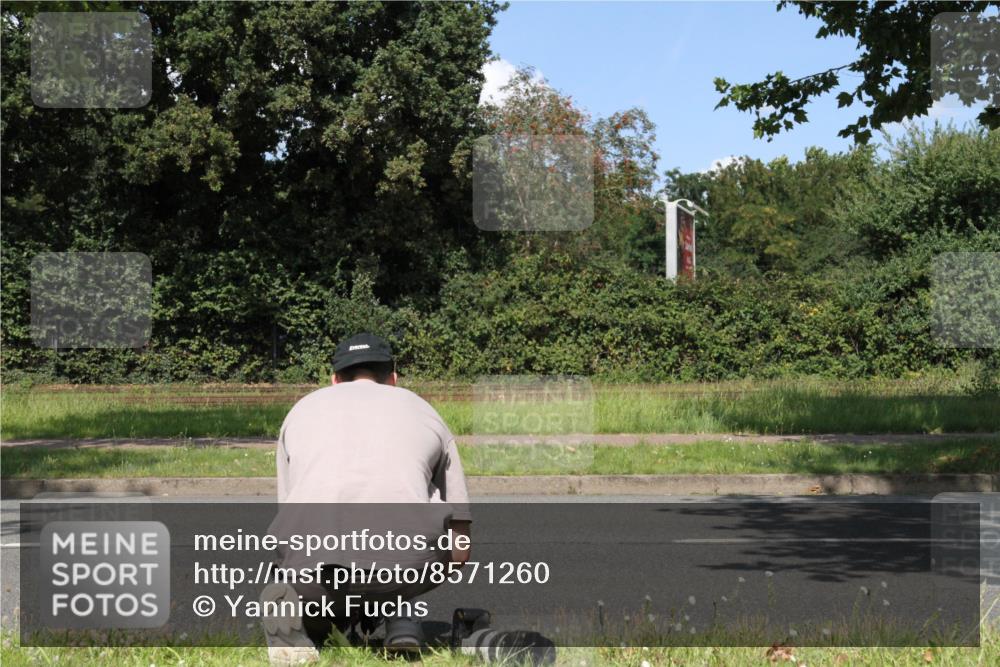 10.08.2025 - GEWOBA Citytriathlon Bremen Yannick Fuchs http://msf.ph/oto/8571260 10.08.2025 14:31:53 Radfahren 324, 411, 459, 485, 496, 520 meine-sportfotos.de