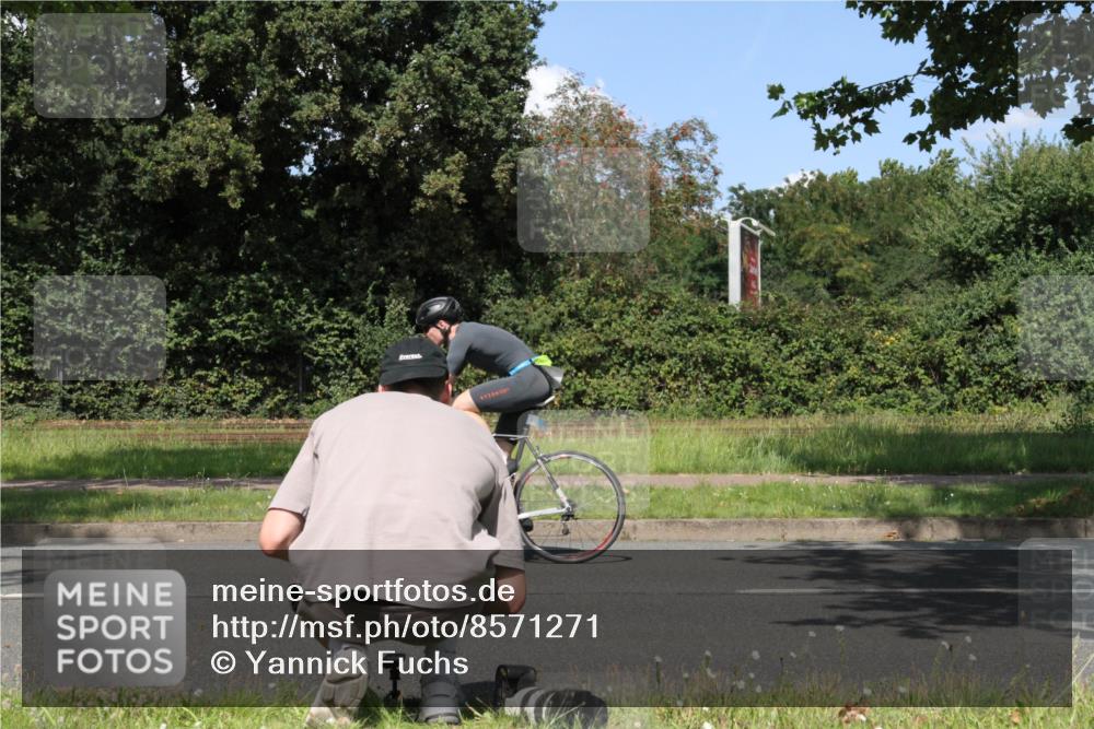 10.08.2025 - GEWOBA Citytriathlon Bremen Yannick Fuchs http://msf.ph/oto/8571271 10.08.2025 14:32:00 Radfahren 104, 359, 376, 411, 496 meine-sportfotos.de