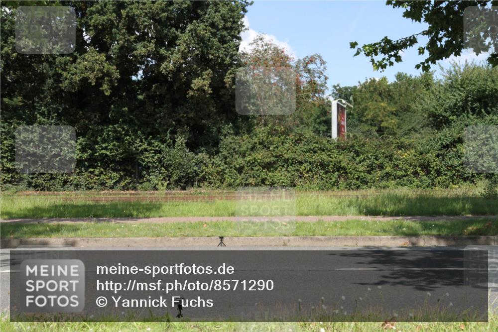 10.08.2025 - GEWOBA Citytriathlon Bremen Yannick Fuchs http://msf.ph/oto/8571290 10.08.2025 14:32:19 Radfahren 104, 105, 113, 284, 299, 344, 355, 359, 362, 366, 370, 376, 393, 433, 463, 489, 508 meine-sportfotos.de