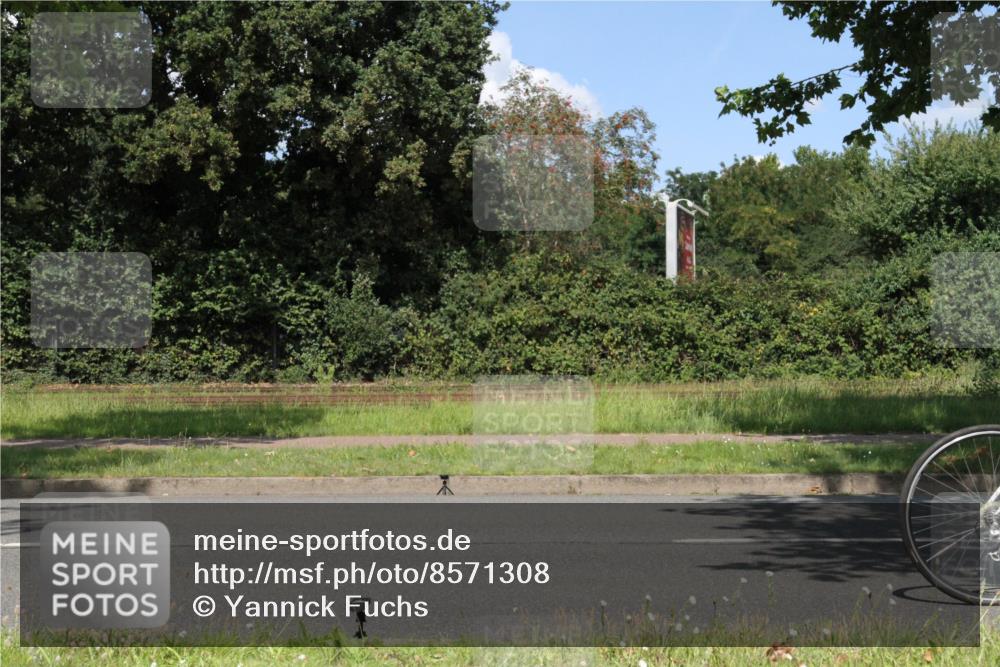 10.08.2025 - GEWOBA Citytriathlon Bremen Yannick Fuchs http://msf.ph/oto/8571308 10.08.2025 14:32:26 Radfahren 105, 113, 284, 299, 344, 355, 362, 366, 370, 393, 433, 463, 489, 508 meine-sportfotos.de