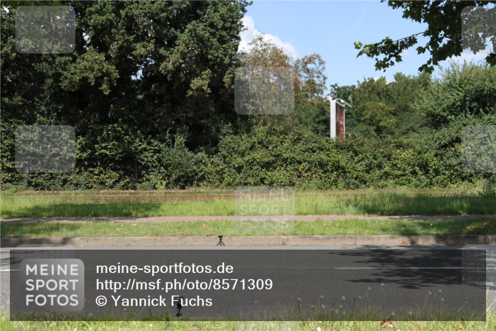 10.08.2025 - GEWOBA Citytriathlon Bremen Yannick Fuchs http://msf.ph/oto/8571309 10.08.2025 14:32:27 Radfahren 105, 113, 284, 299, 355, 362, 366, 370, 393, 433, 463, 489 meine-sportfotos.de