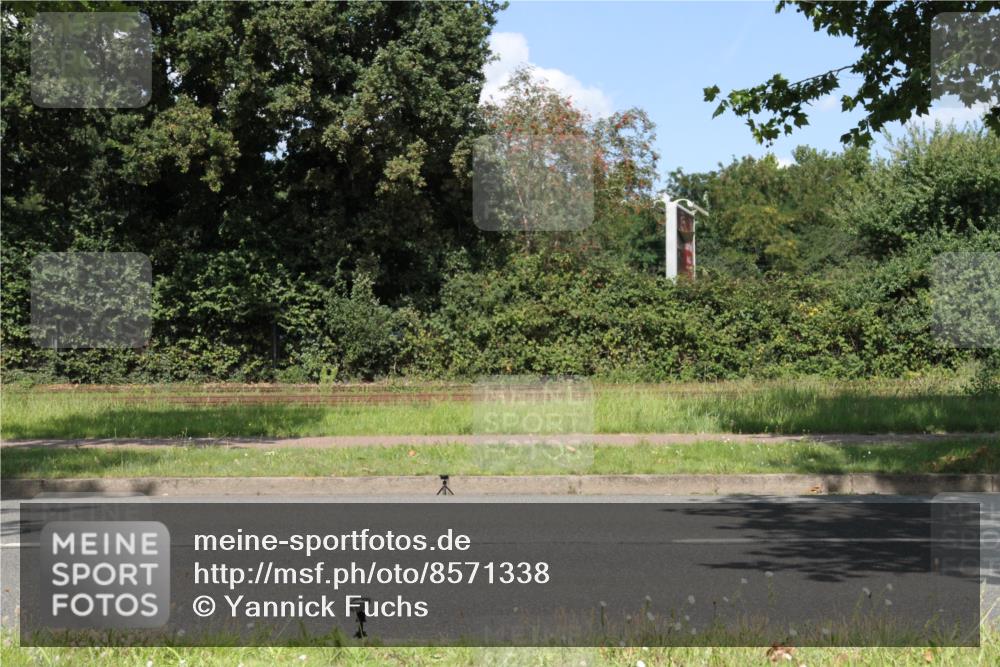 10.08.2025 - GEWOBA Citytriathlon Bremen Yannick Fuchs http://msf.ph/oto/8571338 10.08.2025 14:32:37 Radfahren 96, 243, 284, 299, 393, 420, 435 meine-sportfotos.de