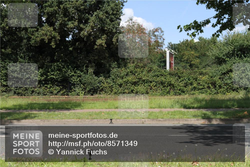 10.08.2025 - GEWOBA Citytriathlon Bremen Yannick Fuchs http://msf.ph/oto/8571349 10.08.2025 14:32:41 Radfahren 15, 82, 96, 118, 243, 393, 420, 435 meine-sportfotos.de