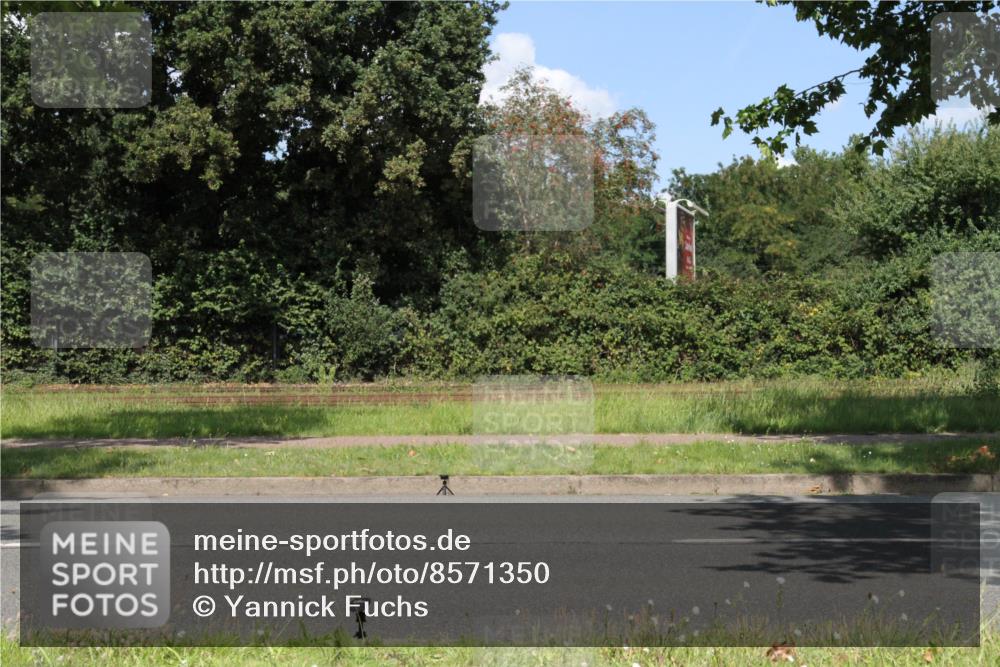 10.08.2025 - GEWOBA Citytriathlon Bremen Yannick Fuchs http://msf.ph/oto/8571350 10.08.2025 14:32:41 Radfahren 15, 82, 96, 118, 243, 393, 420, 435 meine-sportfotos.de
