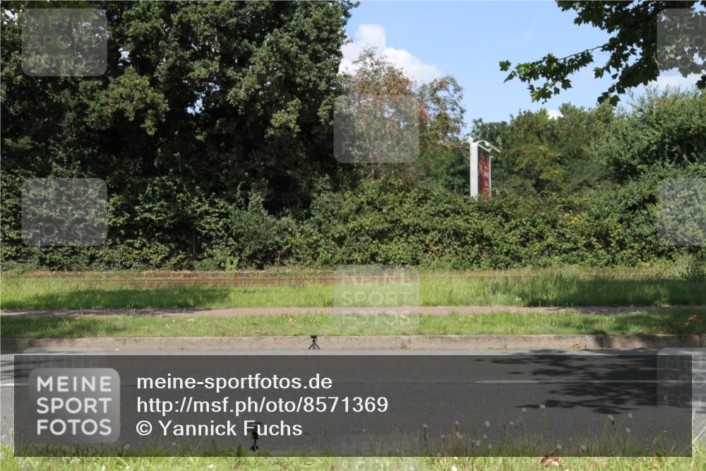 10.08.2025 - GEWOBA Citytriathlon Bremen Yannick Fuchs http://msf.ph/oto/8571369 10.08.2025 14:32:49 Radfahren 15, 82, 96, 118, 122, 243, 357, 387, 420, 435, 501 meine-sportfotos.de