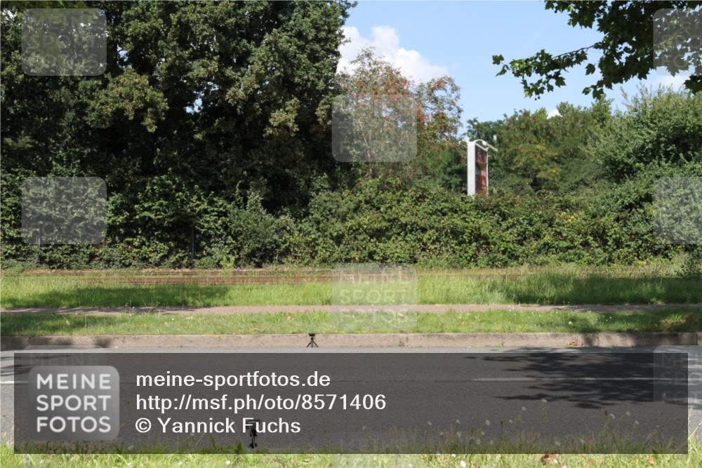 10.08.2025 - GEWOBA Citytriathlon Bremen Yannick Fuchs http://msf.ph/oto/8571406 10.08.2025 14:33:02 Radfahren 14, 15, 37, 82, 93, 118, 122, 243, 357, 387, 473, 501 meine-sportfotos.de