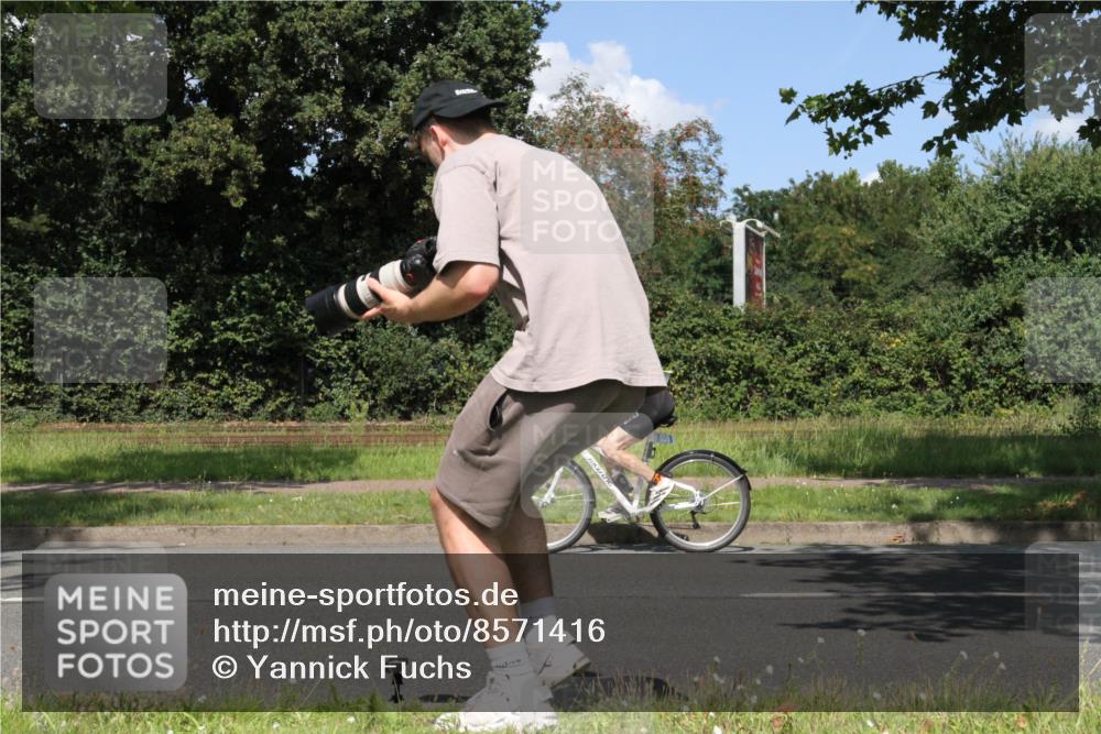 10.08.2025 - GEWOBA Citytriathlon Bremen Yannick Fuchs http://msf.ph/oto/8571416 10.08.2025 14:33:06 Radfahren 14, 37, 93, 122, 207, 357, 387, 473, 501 meine-sportfotos.de
