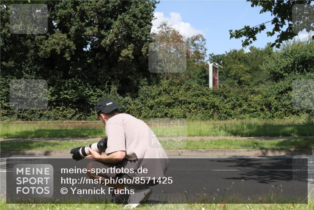 10.08.2025 - GEWOBA Citytriathlon Bremen Yannick Fuchs http://msf.ph/oto/8571425 10.08.2025 14:33:09 Radfahren 14, 37, 93, 122, 207, 357, 387, 473, 501 meine-sportfotos.de