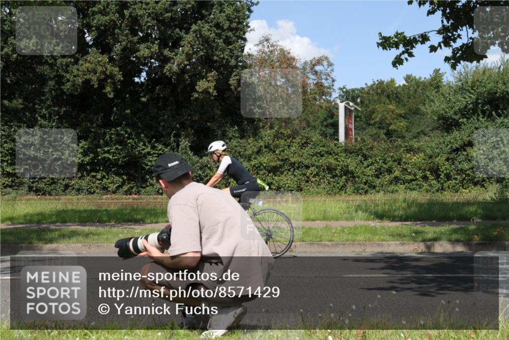 10.08.2025 - GEWOBA Citytriathlon Bremen Yannick Fuchs http://msf.ph/oto/8571429 10.08.2025 14:33:11 Radfahren 14, 37, 93, 207, 357, 473, 501, 518 meine-sportfotos.de