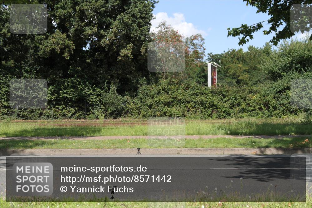 10.08.2025 - GEWOBA Citytriathlon Bremen Yannick Fuchs http://msf.ph/oto/8571442 10.08.2025 14:33:19 Radfahren 37, 74, 93, 138, 207, 440, 473, 518, 519 meine-sportfotos.de