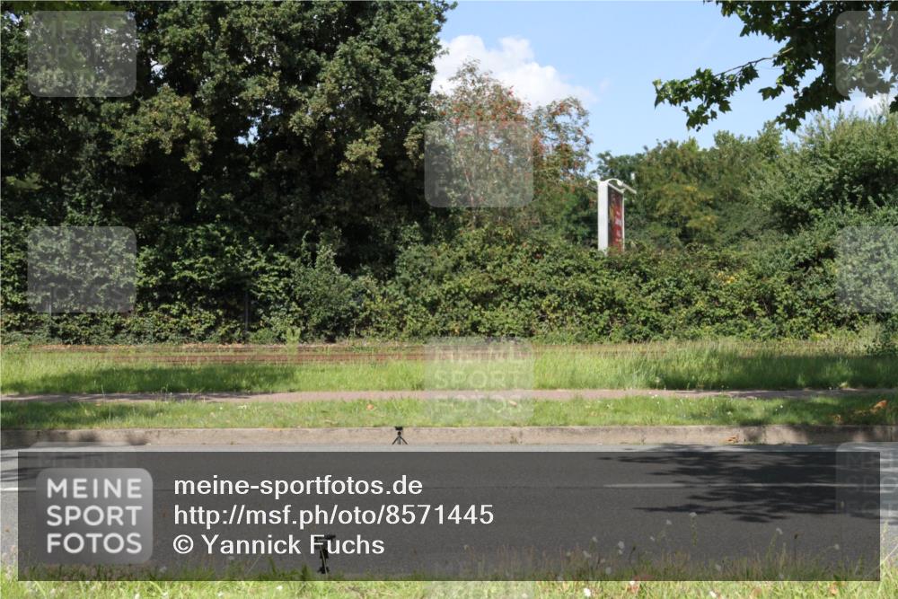 10.08.2025 - GEWOBA Citytriathlon Bremen Yannick Fuchs http://msf.ph/oto/8571445 10.08.2025 14:33:19 Radfahren 37, 74, 93, 138, 207, 440, 473, 518, 519 meine-sportfotos.de