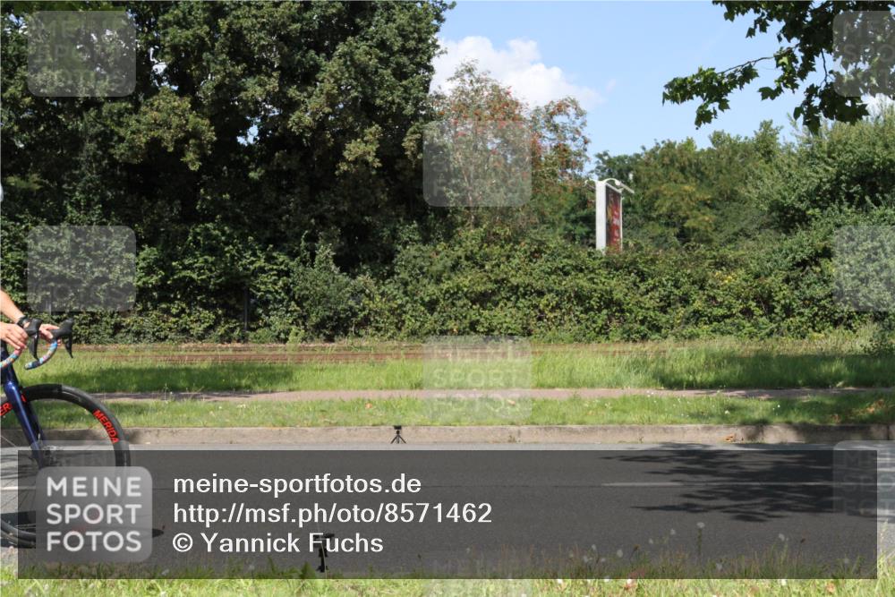 10.08.2025 - GEWOBA Citytriathlon Bremen Yannick Fuchs http://msf.ph/oto/8571462 10.08.2025 14:33:26 Radfahren 2, 74, 138, 207, 440, 518, 519 meine-sportfotos.de